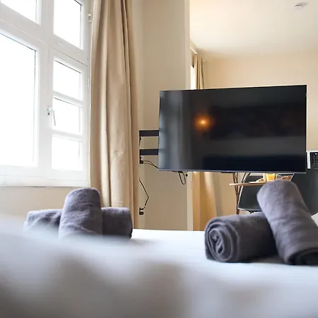 Cozy & Fully Equipped In 1 *